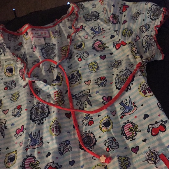 Dress code - Picture 4 of 4